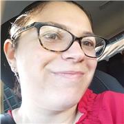 Laureata in Linguistica impartisce lezioni di italiano, storia e geografia a ragazzi di medie e superiori. Disponibile anche onlin